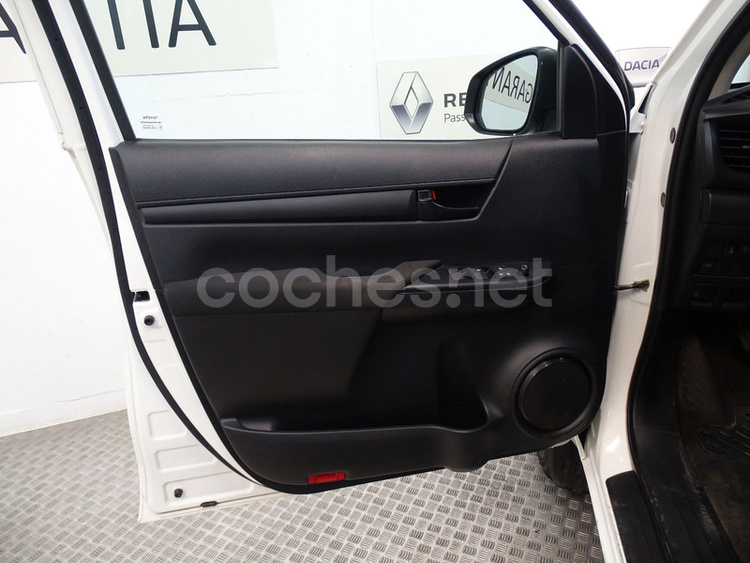 Toyota Hilux 2.4 D4D Cabina Doble GX 4p foto 19