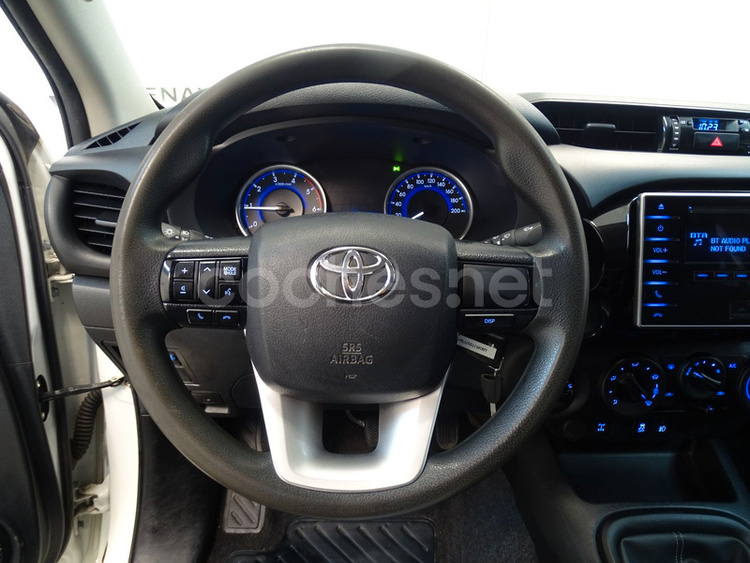 Toyota Hilux 2.4 D4D Cabina Doble GX 4p foto 17