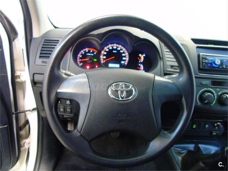 Toyota Hilux 2.5 D-4D Doble Cabina GX 4x4 106kW (144CV) foto 11