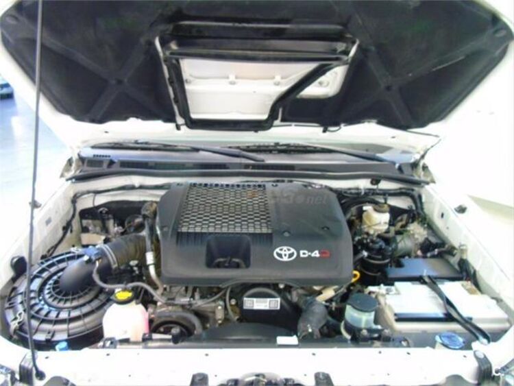 Toyota Hilux 2.5 D-4D Doble Cabina GX 4x4 106kW (144CV) foto 22