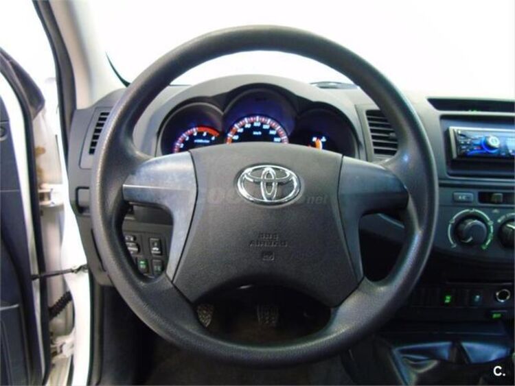 Toyota Hilux 2.5 D-4D Doble Cabina GX 4x4 106kW (144CV) foto 10