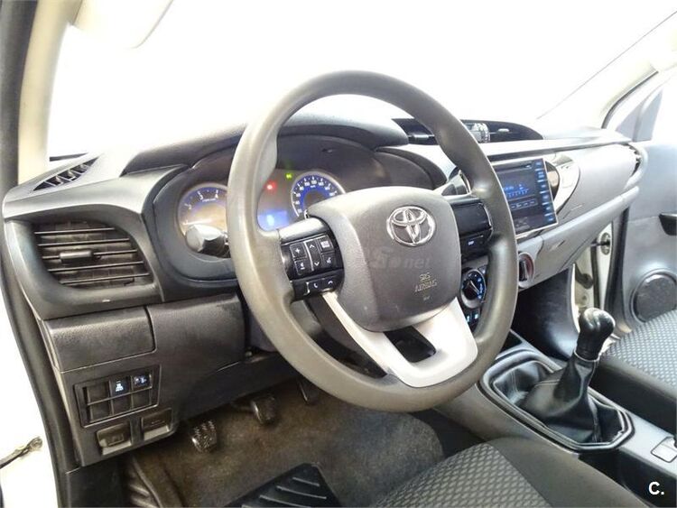 Toyota Hilux 2.4 D4D Cabina Doble GX 4p foto 10