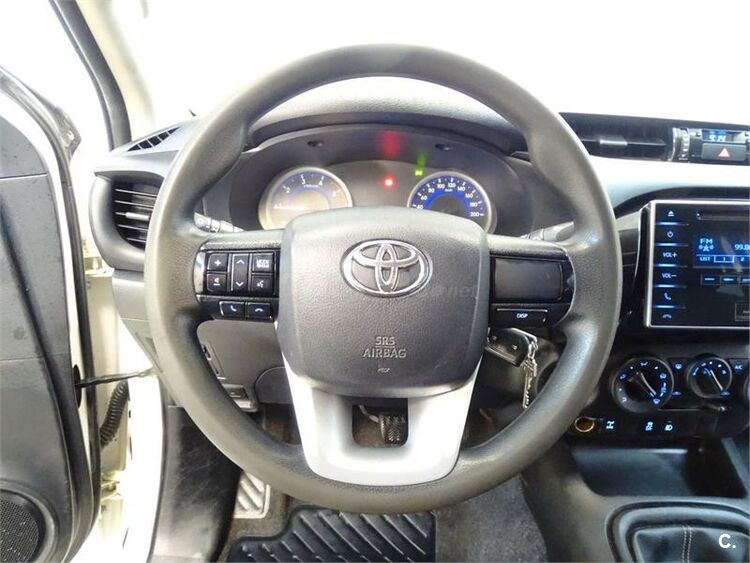 Toyota Hilux 2.4 D4D Cabina Doble GX 4p foto 12