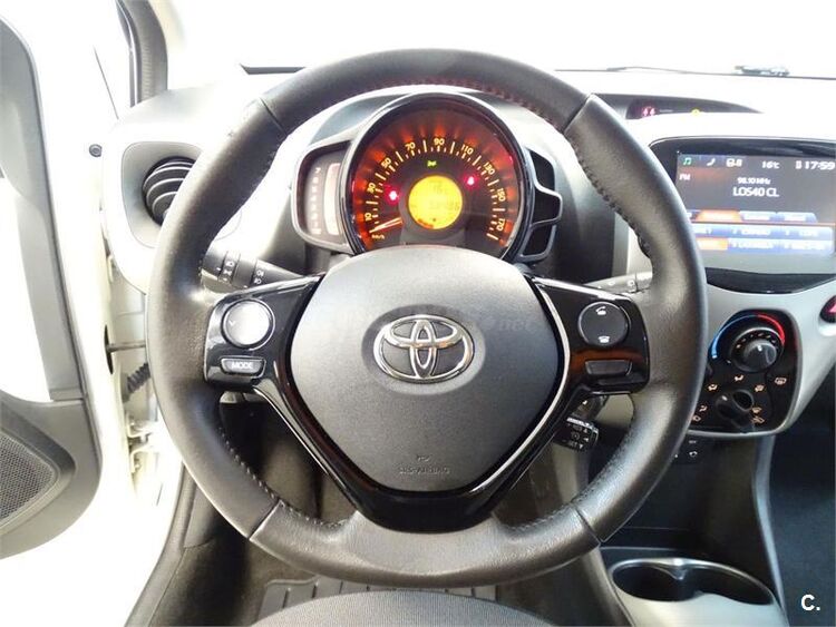 Toyota Aygo  1.0 70 xplay 5p foto 12