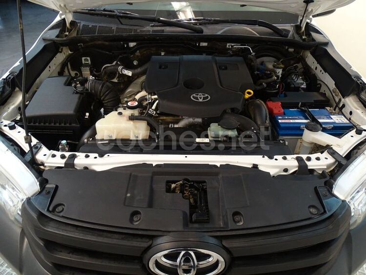 Toyota Hilux 2.4 D4D Cabina Doble GX 4p foto 21
